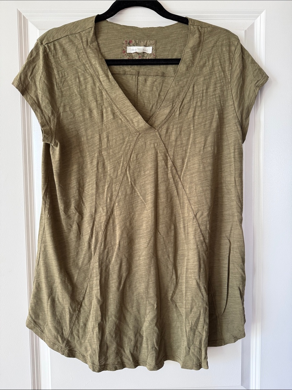 Women's Olive V-Neck Short Sleeve Tunic Top